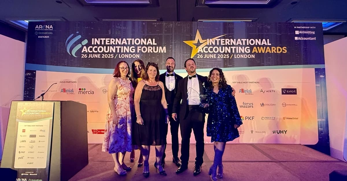 accountingcpd Wins Customer Experience of the Year